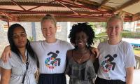 Maja Friis Jensen med frivillige i Sierra Leone